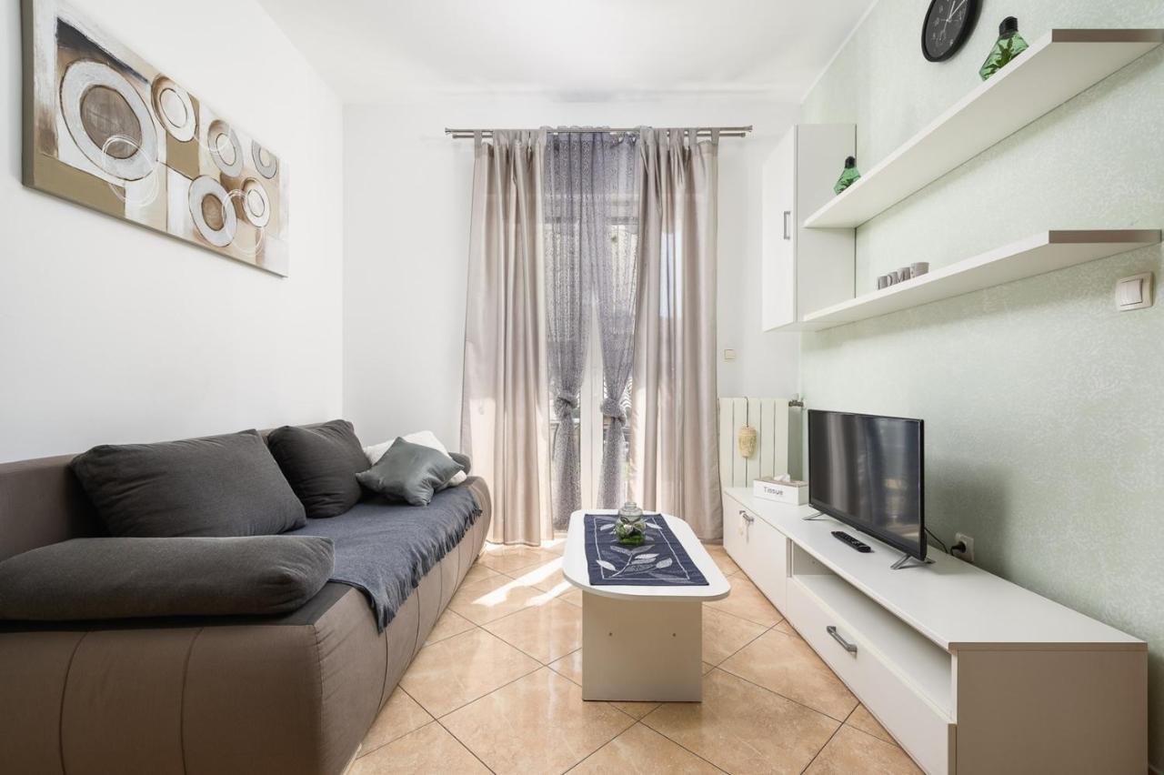 Bozica House With Apartments Murine Экстерьер фото