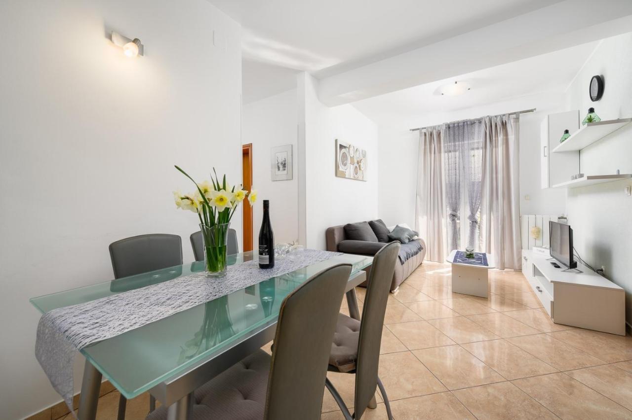 Bozica House With Apartments Murine Экстерьер фото